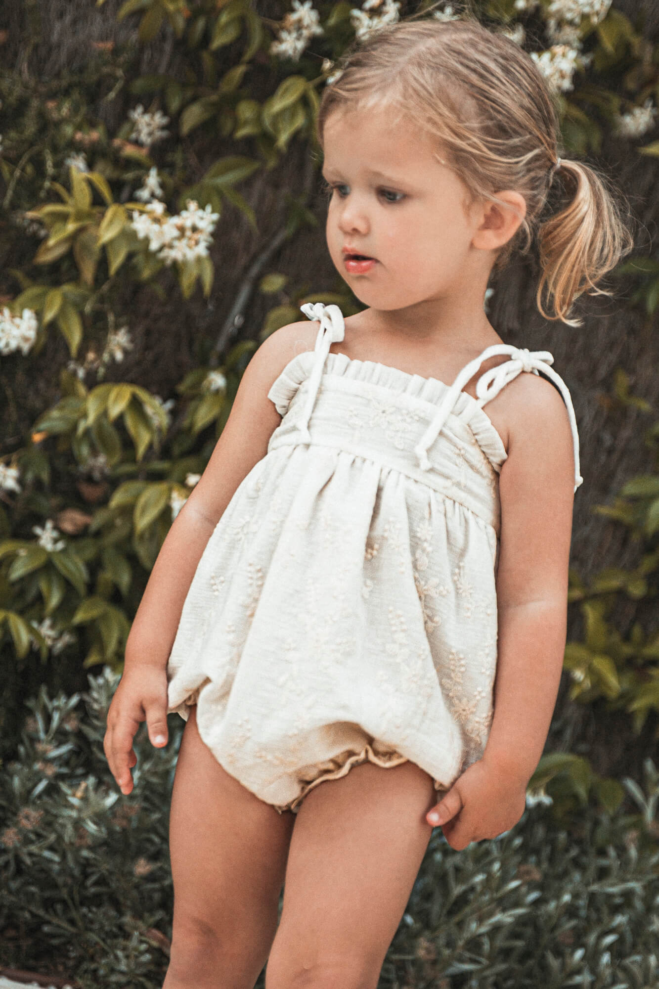 Ranita tirantes bambula bordada Cosmosophie