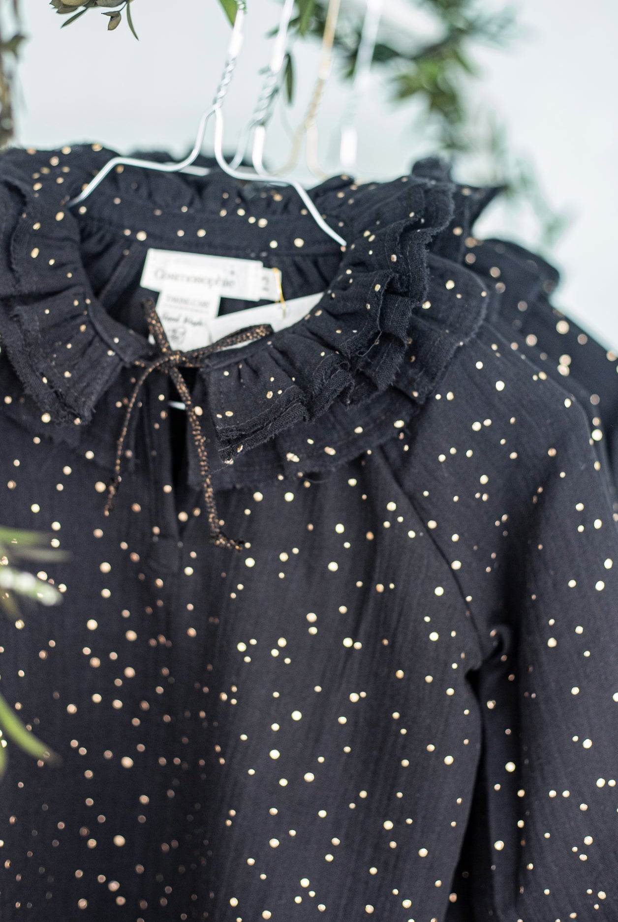 christmas shirt for party special occasion. blusa para navidad para niña negro y oro