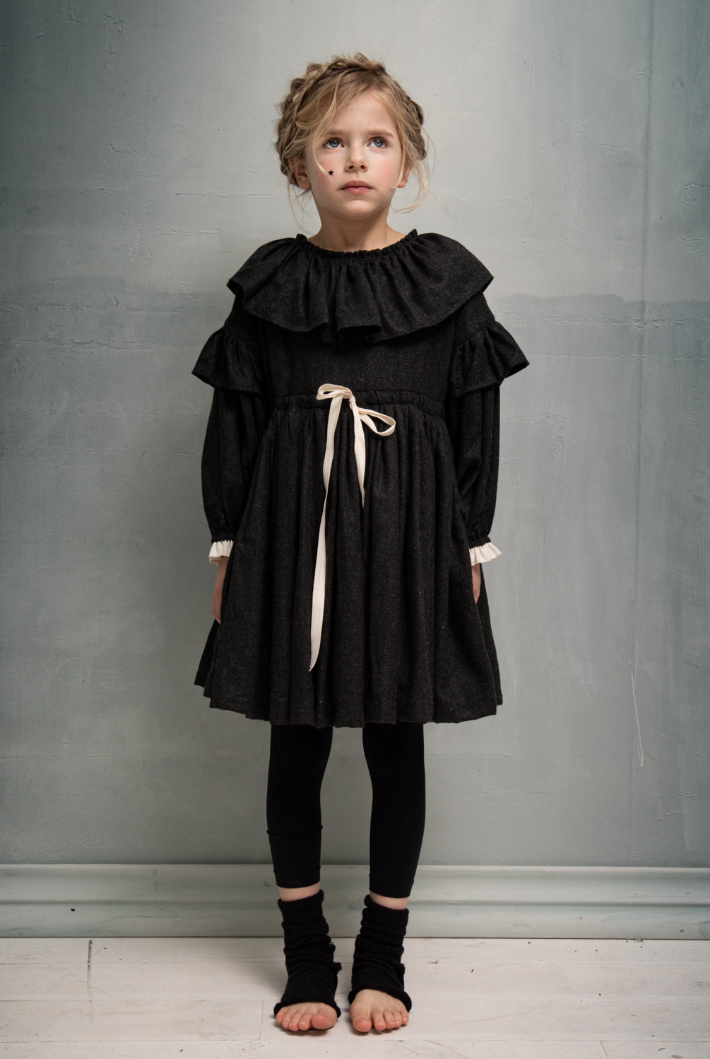 Vestido gris oscuro Pierrot Cosmosophie