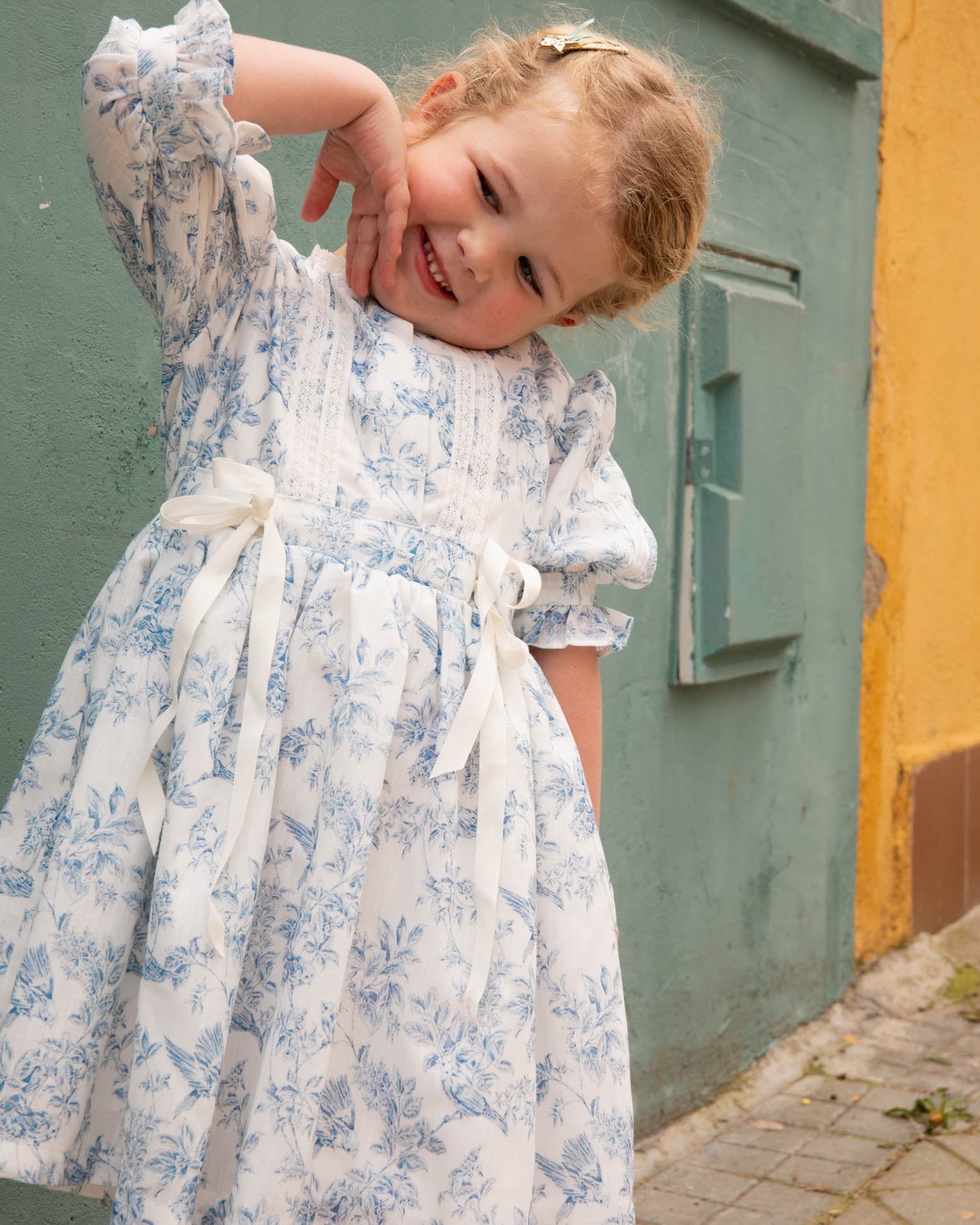 Vestido encajes estampado pájaros Moss Waso