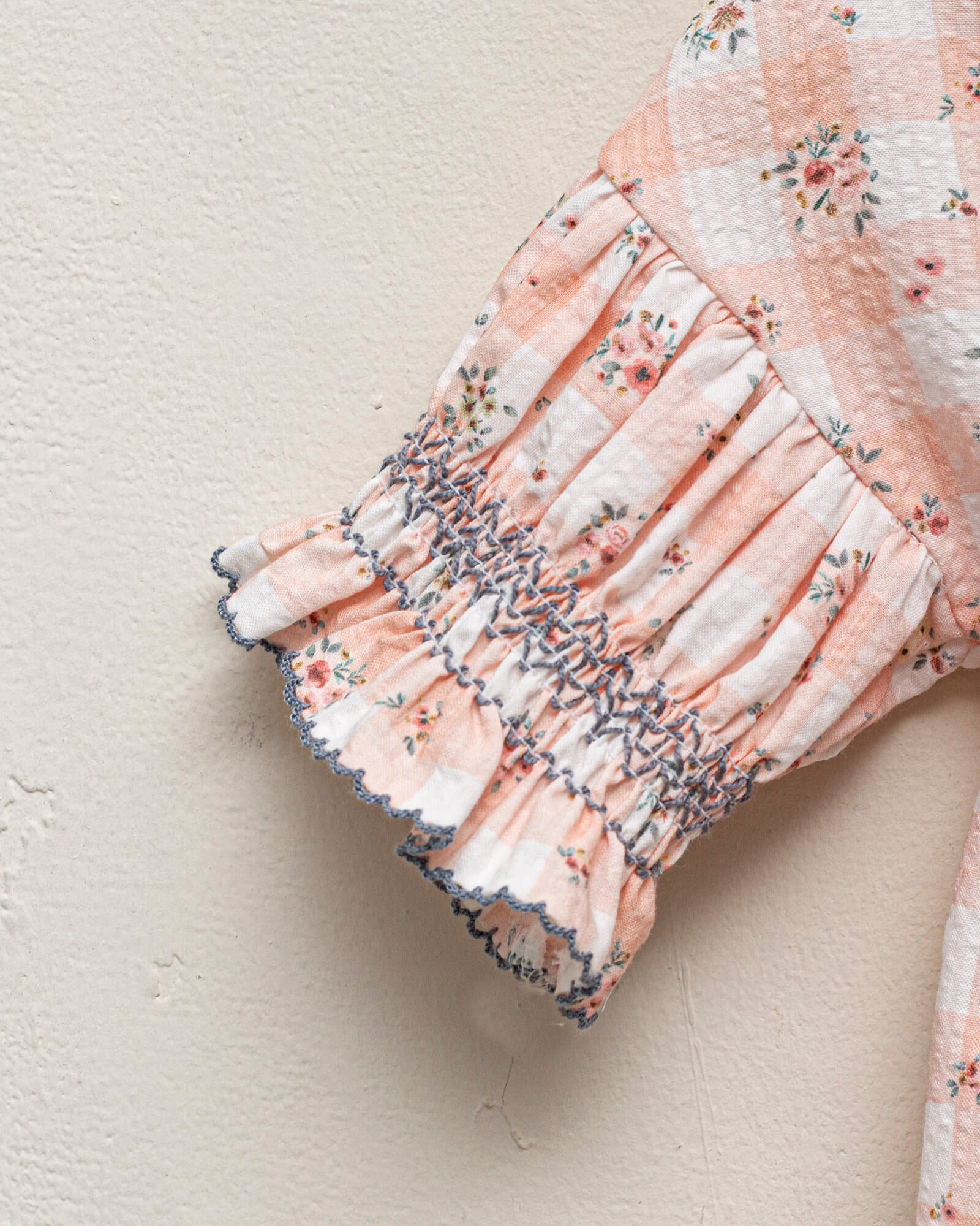 Conjunto blusa y bombacho en vichy rosa para niña Cosmosophie