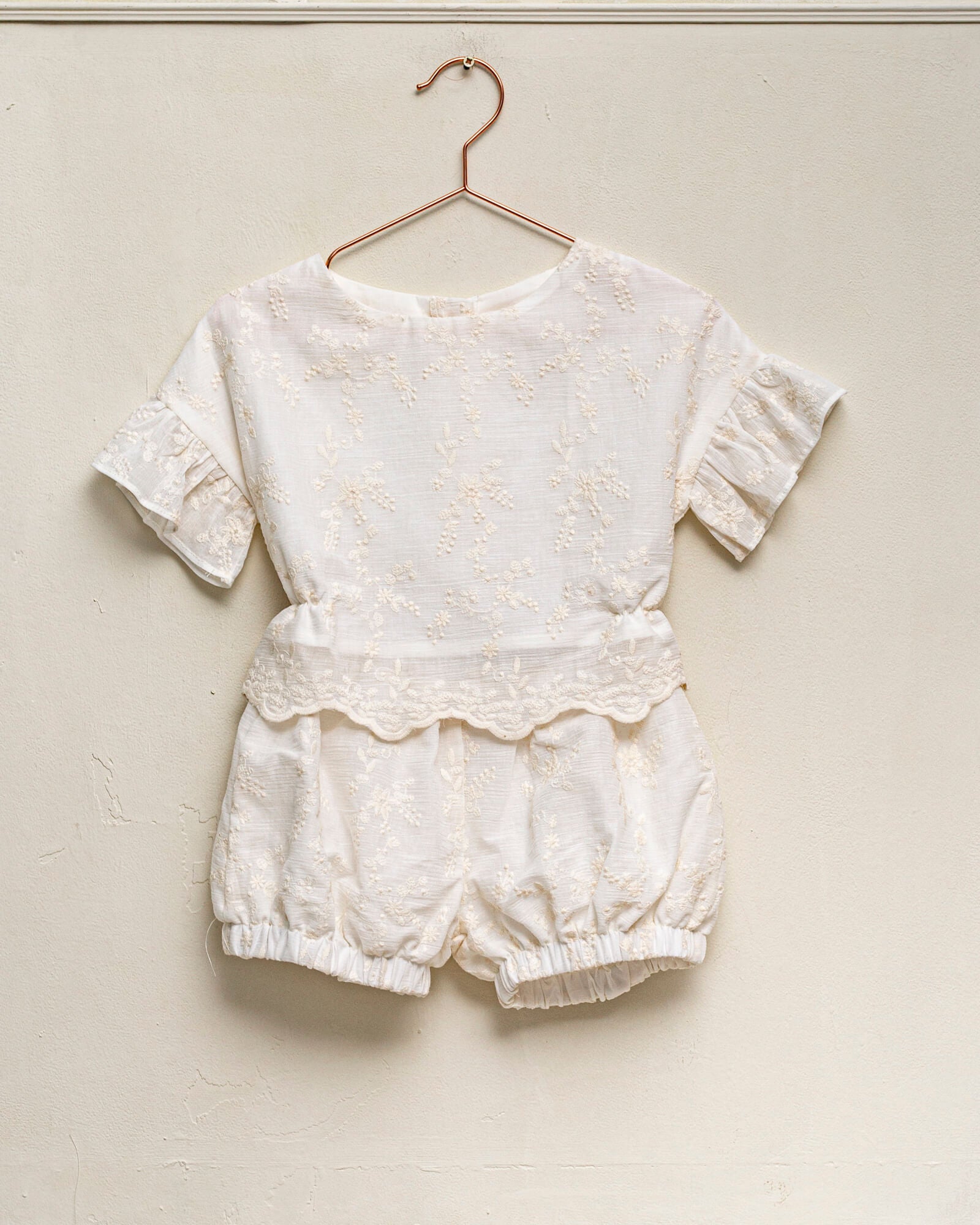 Conjunto bambula bordada para niña Cosmosphie