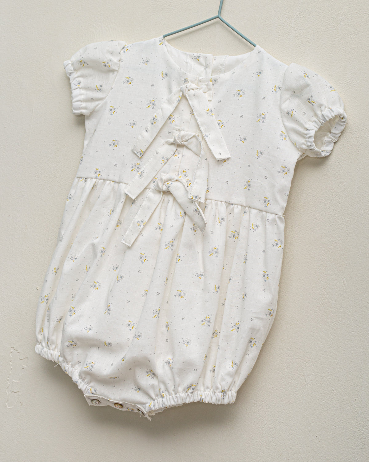 Ranita bebe flores Lazadas pecho de Cosmosophie