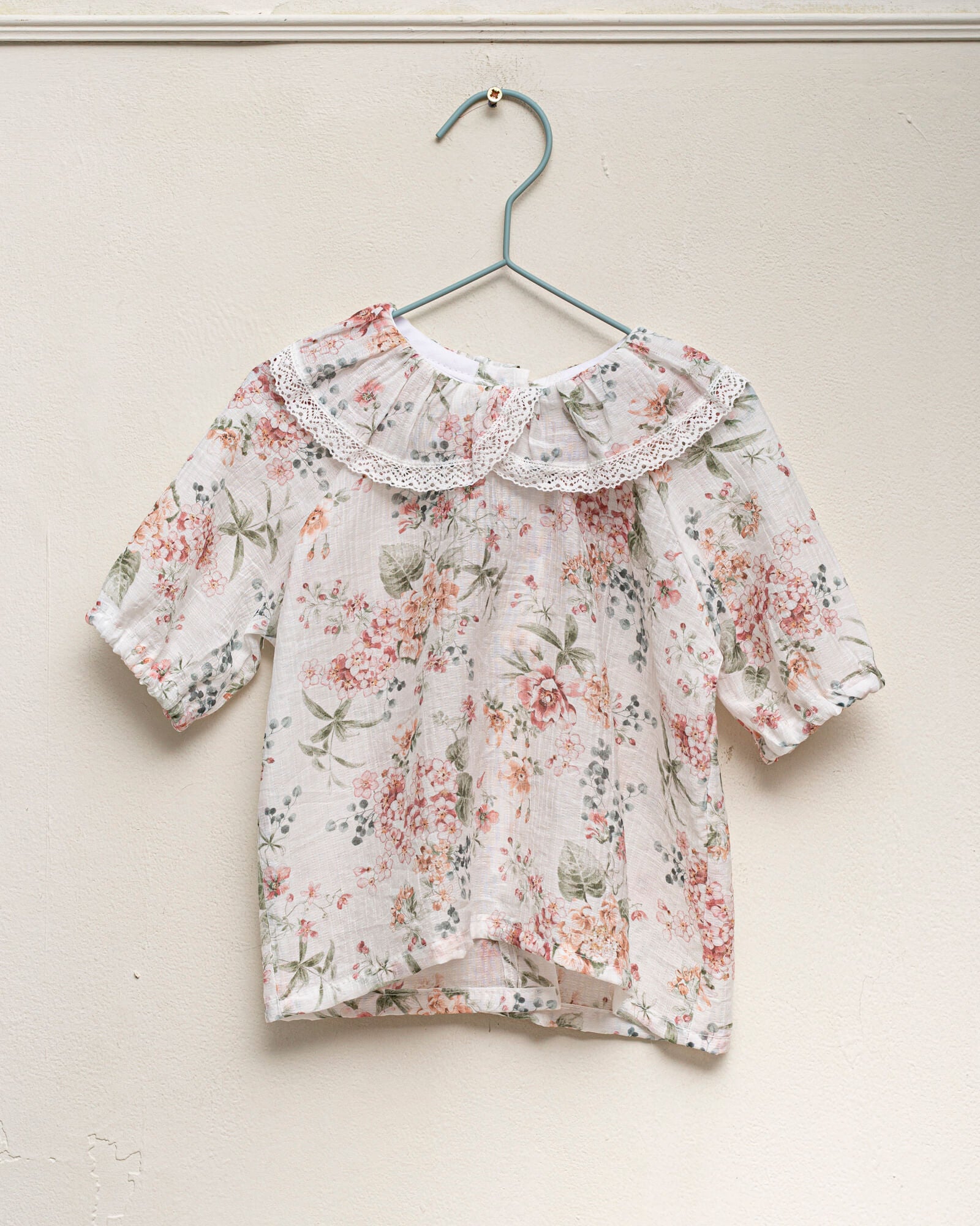 Conjunto bebe de flores Cosmosophie