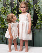 Vestido de tirantes Dune Blanco con bordados rosas para arras Cosmosophie