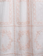 Vestido de tirantes Dune Blanco con bordados rosas para arras Cosmosophie