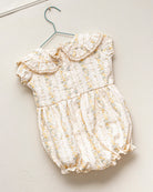 Ranita de bebe amarilla con encaje cosmosophie.