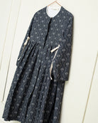 Vestido lino azul noche estampado arboles Cosmosophie