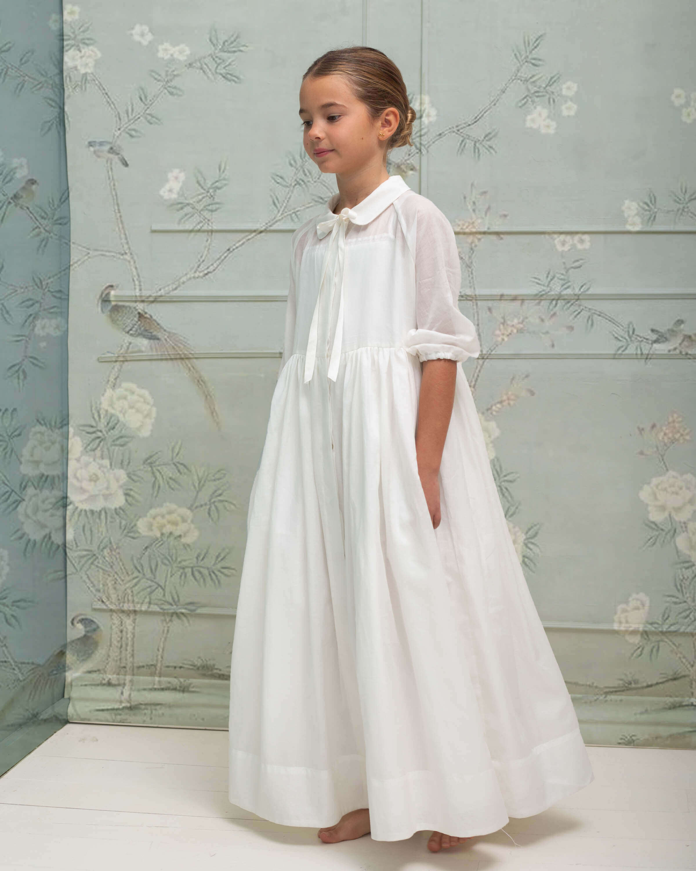 Vestido de comunión niña blanco modelo Gemini. Cosmosophie