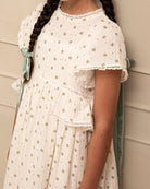 Traje de arras largo para niña de flores con toque dorado Cosmosophie