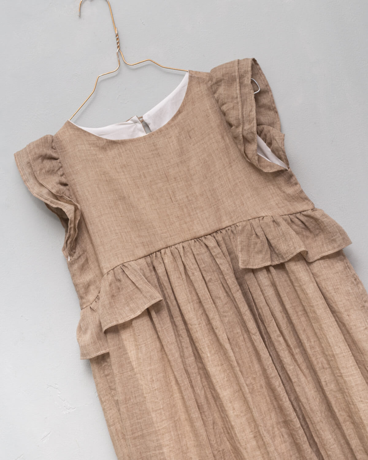 vestido de arras largo el color toffe lino para niñas Cosmosophie