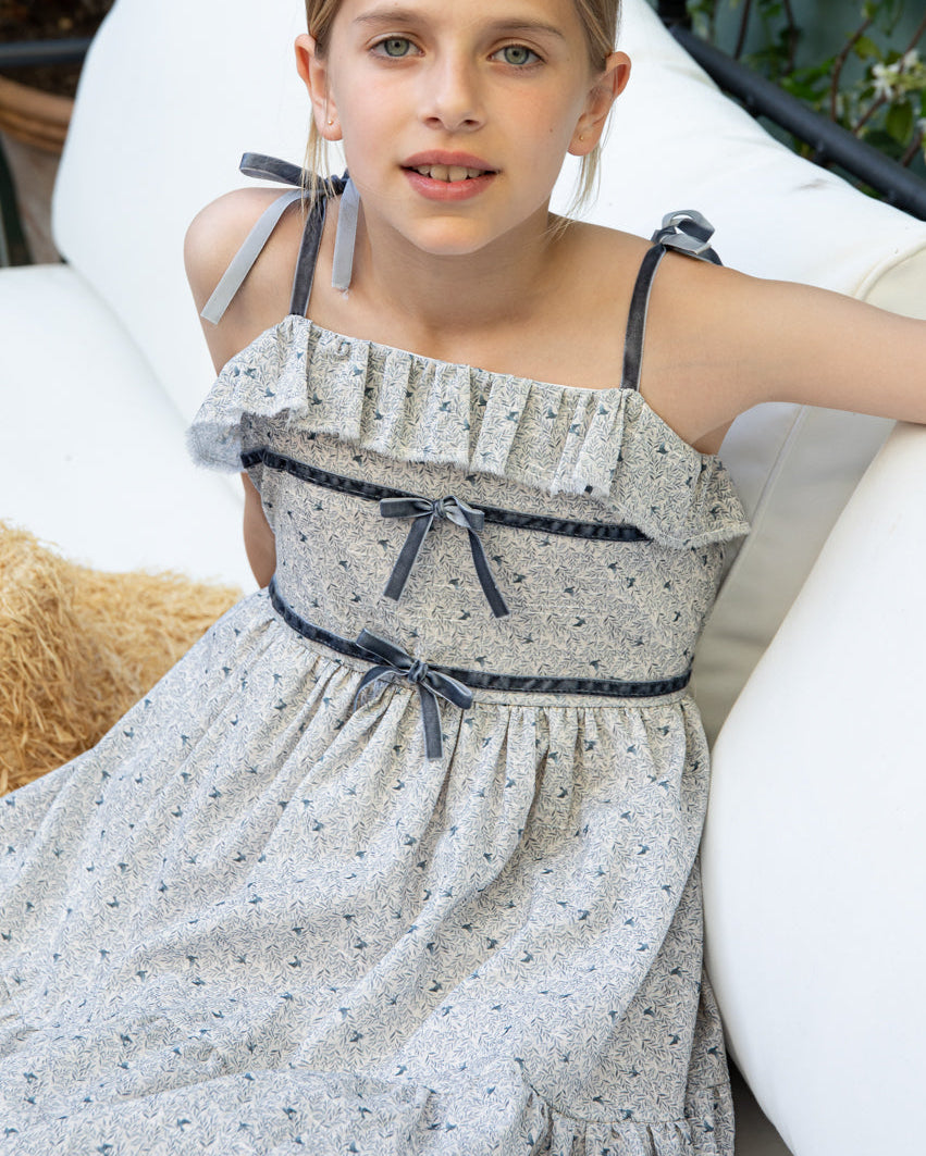 Vestido tirantes con terciopelo. Cosmosophie