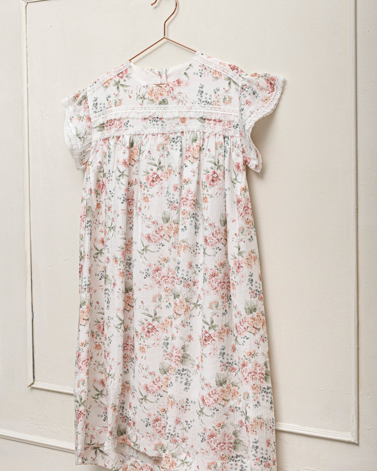 Vestido de flores para niña Cosmosophie