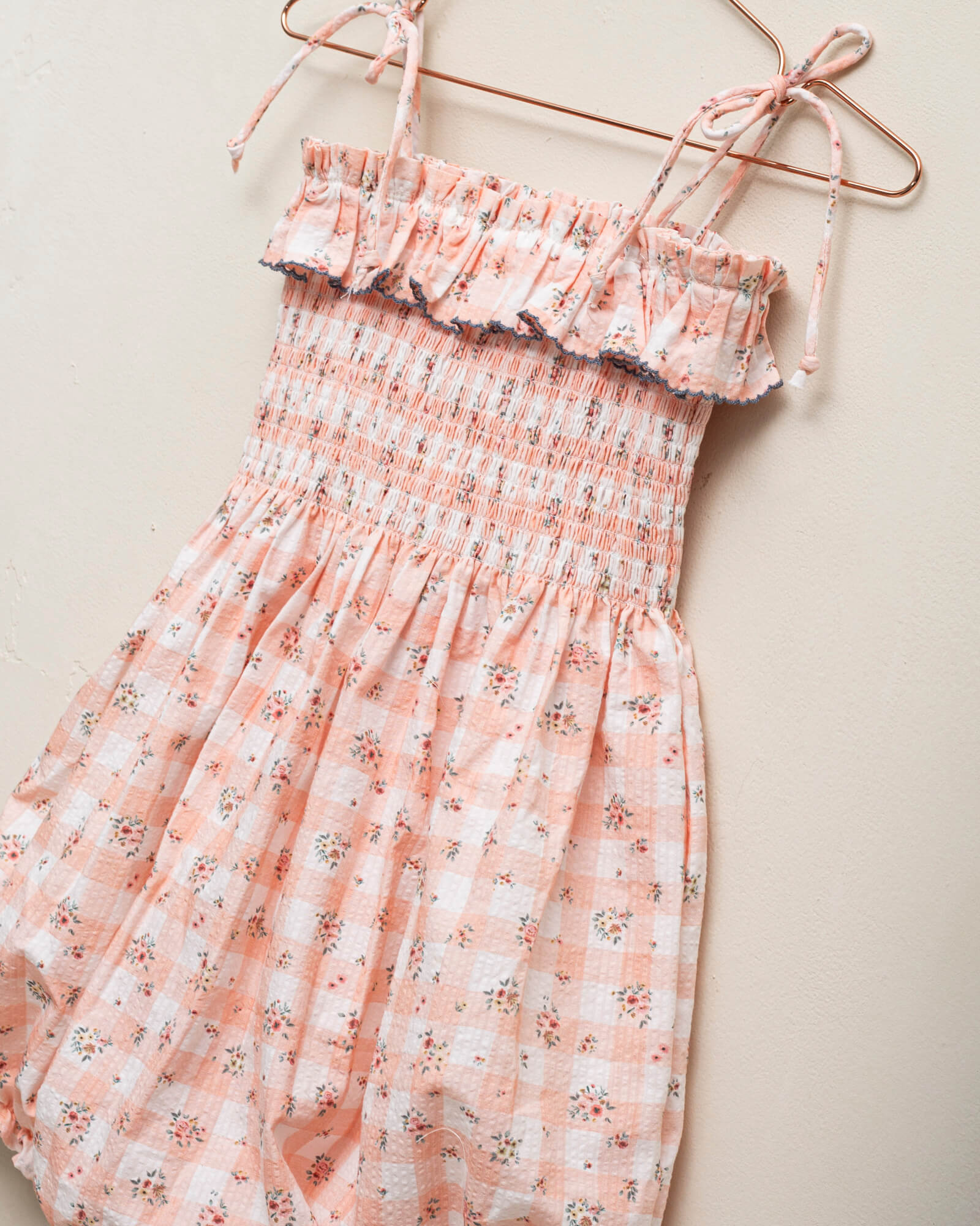 Mono tirantes nido de abeja para niña en vichy rosa Cosmosophie