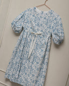 Vestido batista bordada de flores Cosmosophie