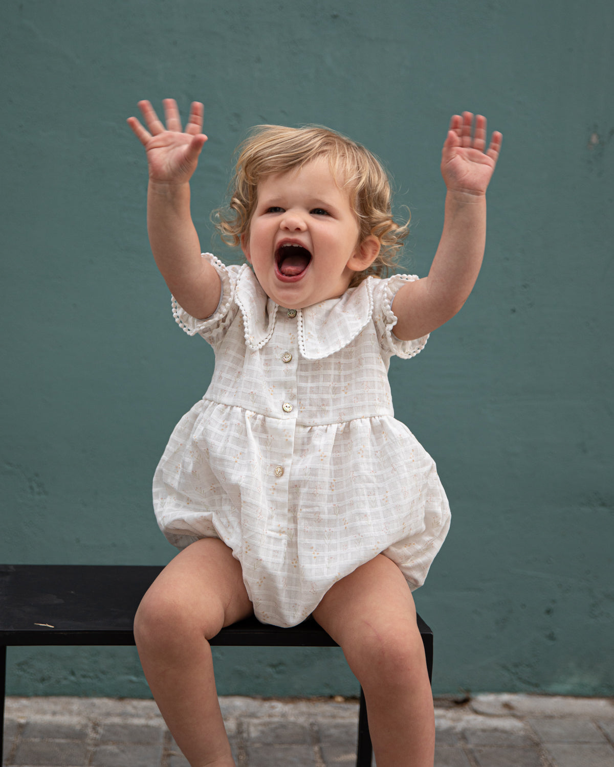 Ranita flores rosas cuello bebe de Cosmosophie