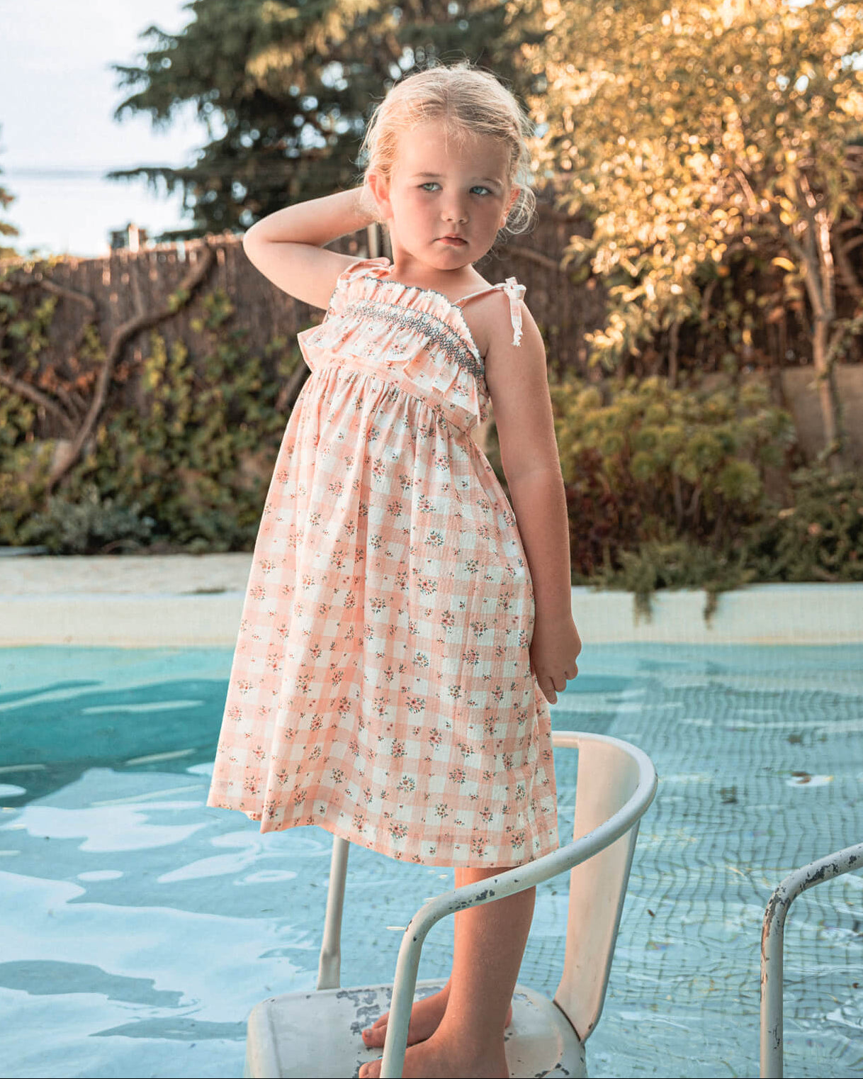 Vestido de tirantes de vichy con nido de abeja cosmosophie