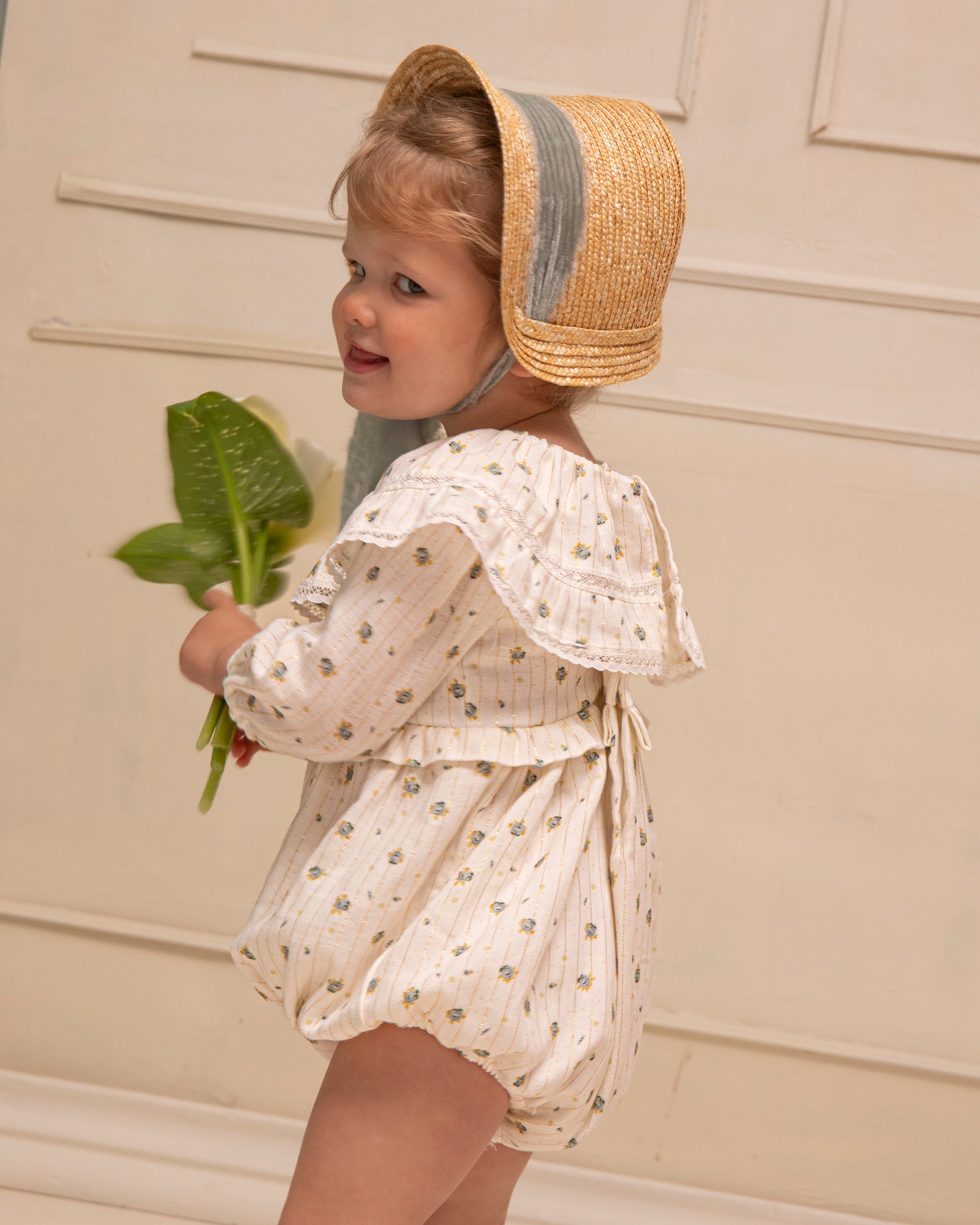 Ranita Arras de bebe de flores Cosmosophie