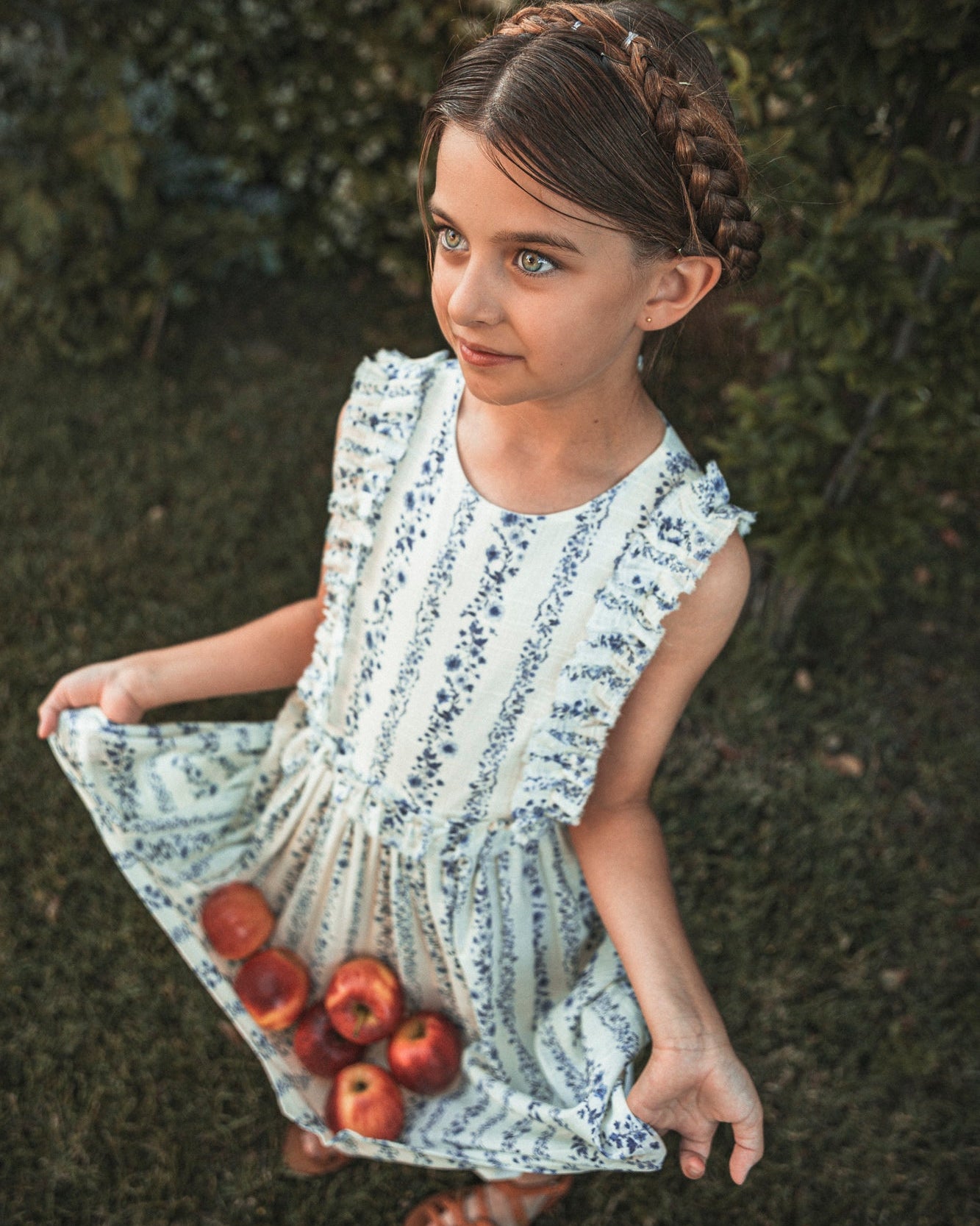 Pichi de flores con volantes en el pecho cosmosophie