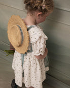 Traje Arras Flores con gran cuello, encaje algodón y delantal  Cosmosophie.