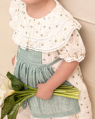 Traje Arras Flores con delantal Yves de Cosmosophie