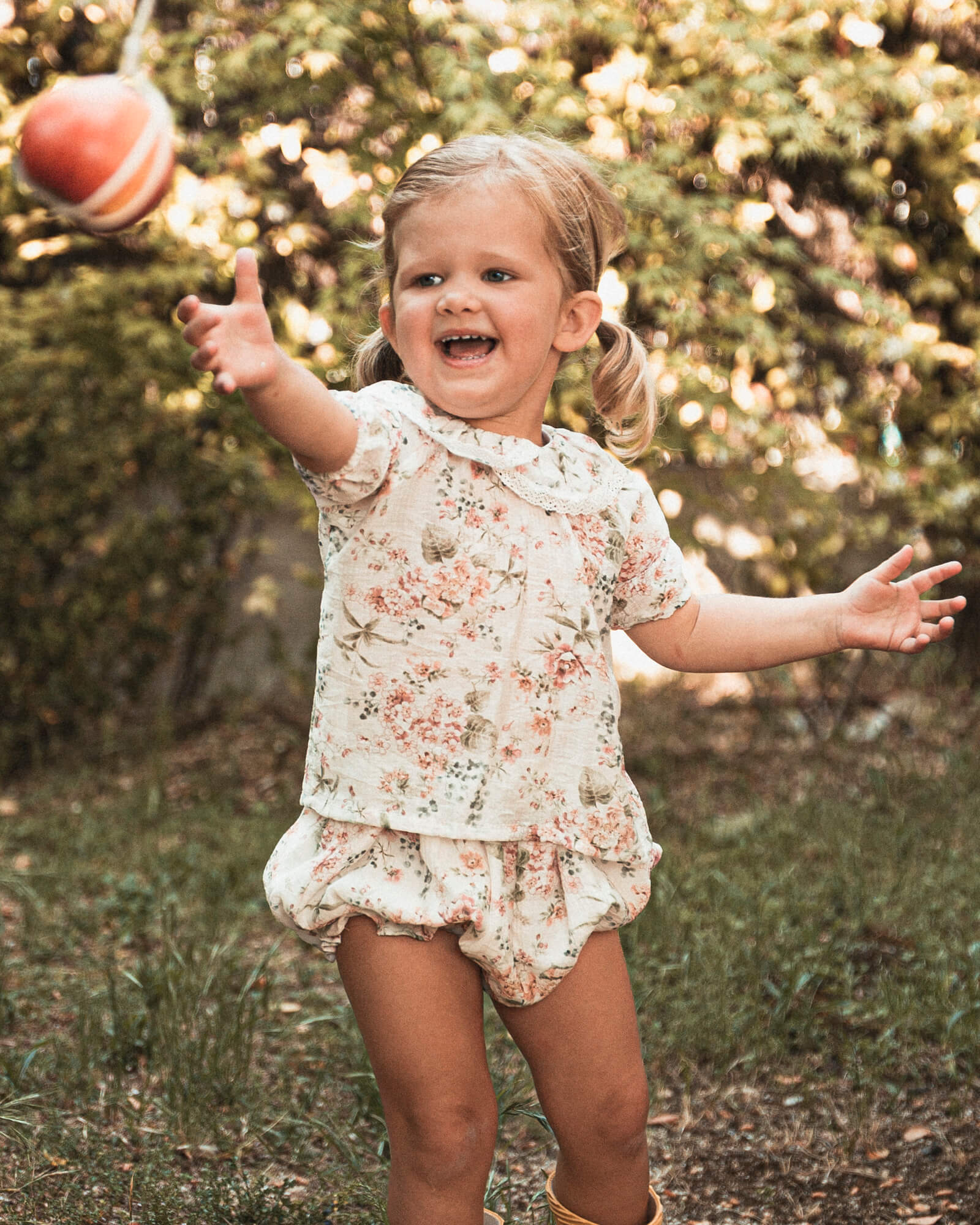 Conjunto bebe de flores Cosmosophie