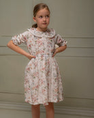 Conjunto de flores para adolescentes falda y blusa. Cosmosophie