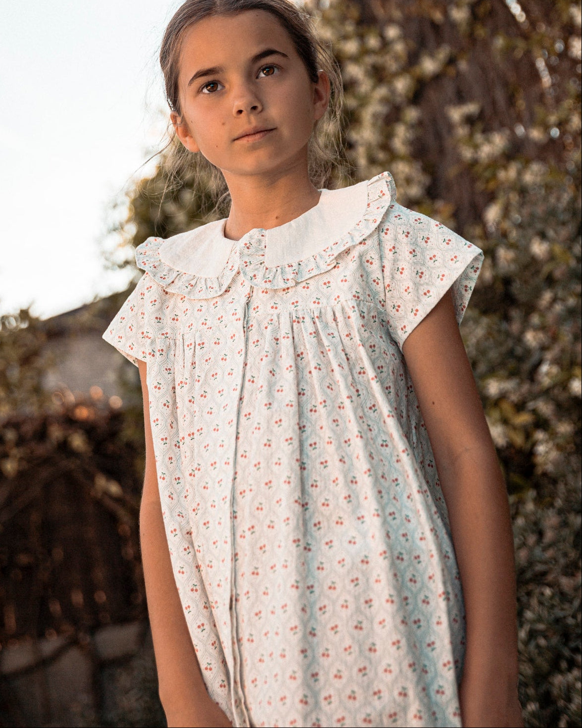 Vestido con estampado cerezas Cosmosophie