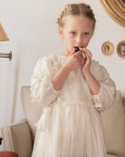 Vestido beige tejido bordado Cosmosophie