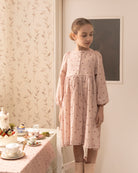 Vestido vichy rosa con fresas modelo Fiona de Cosmosophie