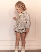 Conjunto bebe crudo con flores en azul Cosmosophie