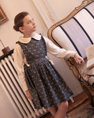 Pichi Hermes de lino azul marino con estampado de arboles de Cosmosophie.