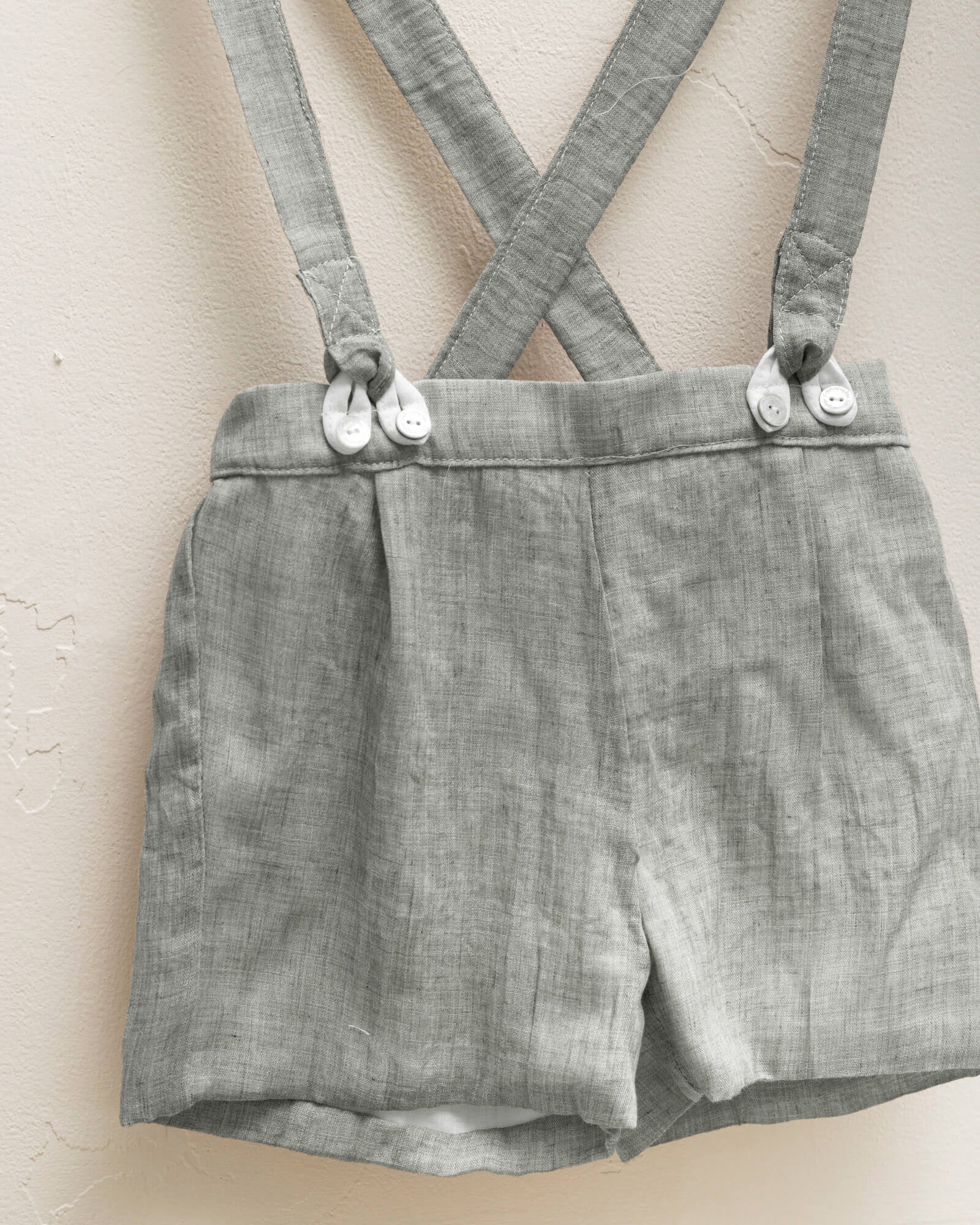 Pantalon cortonde arras para niño invitado a boda Cosmosophie