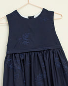 Vestido pichi azul noche de lana bordada Cosmosophie