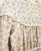 Vestido lino beige con flores azul marino Cosmosophie