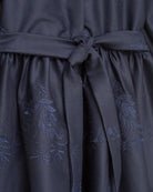 Vestido adolescente azul noche de lana bordada Cosmosophie