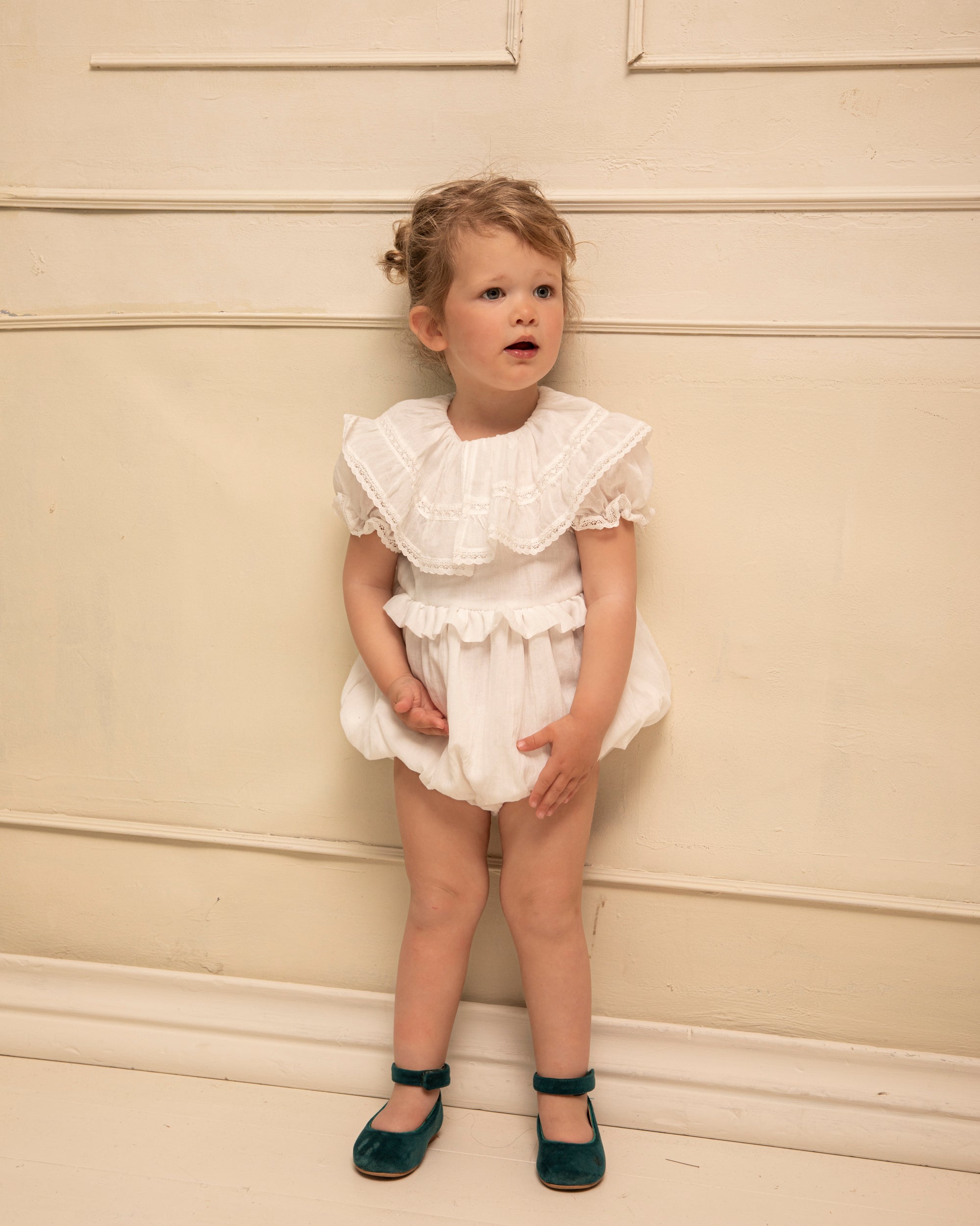 Ranita de Bautizo para bebe en blanco Yves de Cosmosophie