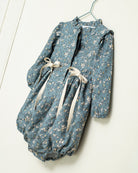 Ranita bebe viscosa flores en azul y beige de Cosmosophie