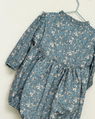 Ranita bebe viscosa flores en azul y beige de Cosmosophie