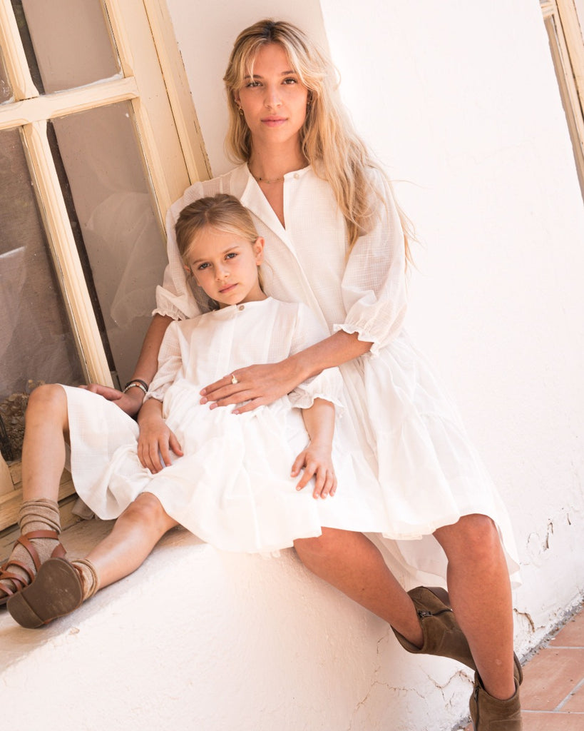 Vestidos iguales para madres e hijas. Vestido blanco para primera comunion o traje de arras