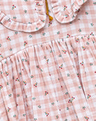 Vestido vichy con flores gran cuello y lacito oro Cosmosophie