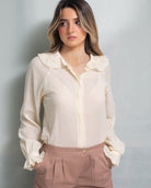 Blusa estilo retro cuello bebe con volantes cosmosophie