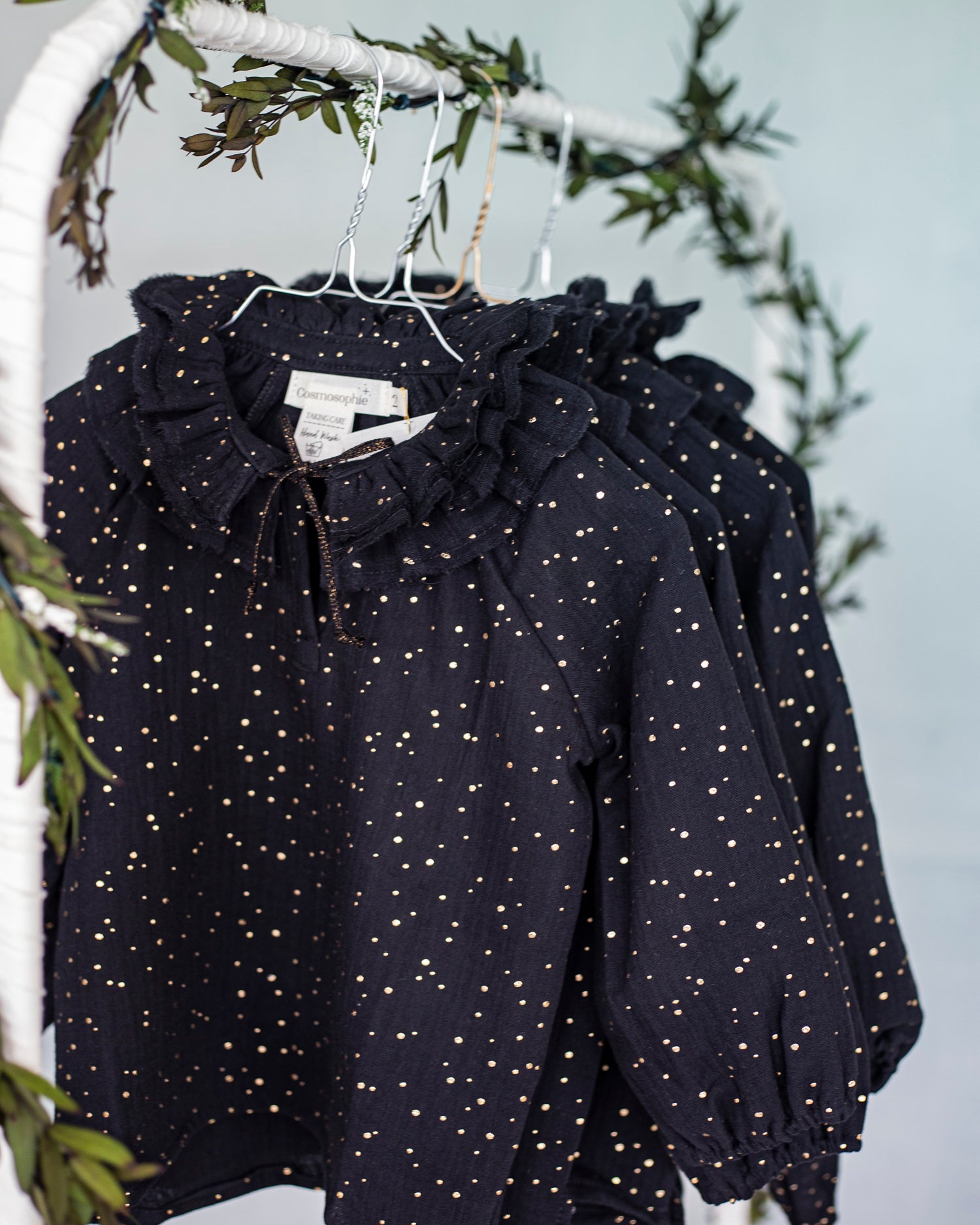 christmas shirt for party special occasion. blusa para navidad para niña negro y oro