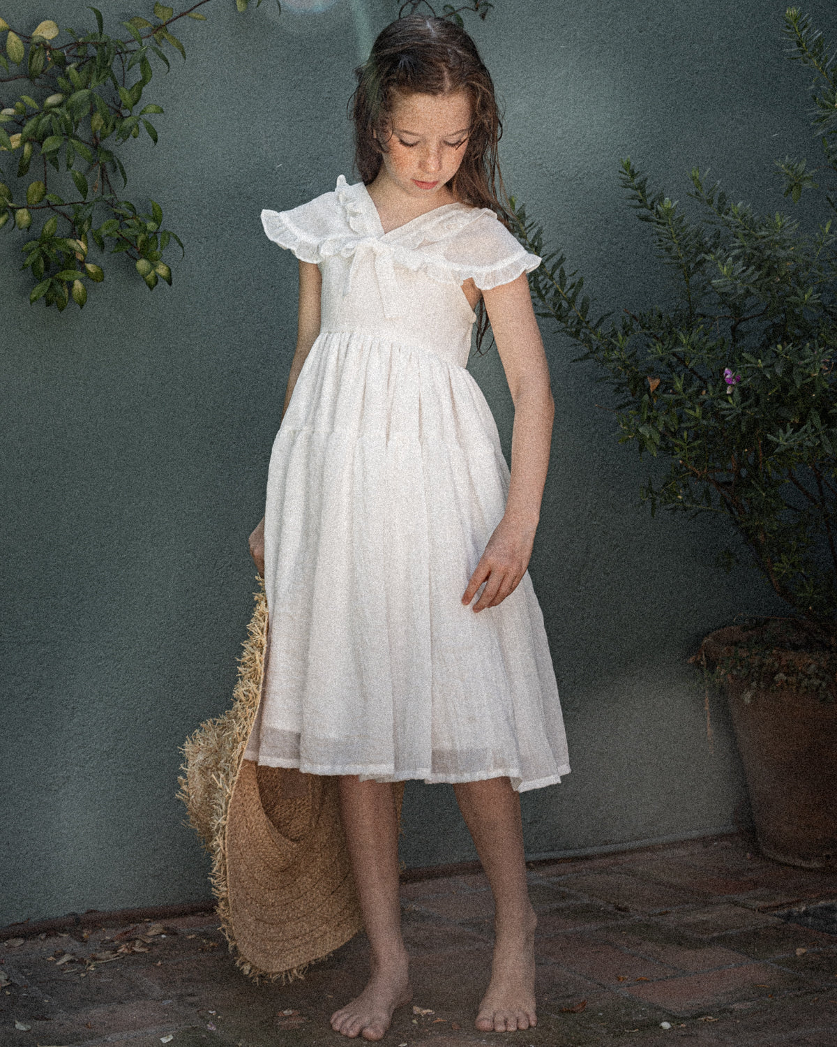 Dress for wedding guests and flower girl dress. Vestidos de invitada de boda y trajes de arras originales para niñas.